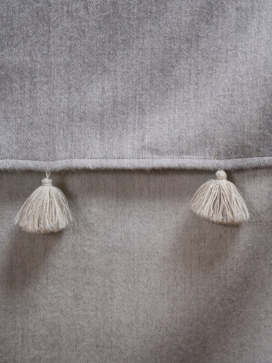 SCARF WITH POMS ON EDGES