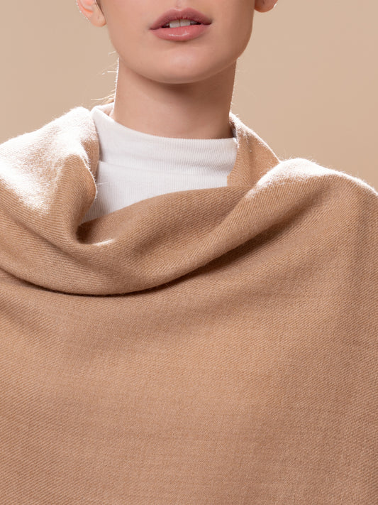 UNDYED CLASSIC SHAWL
