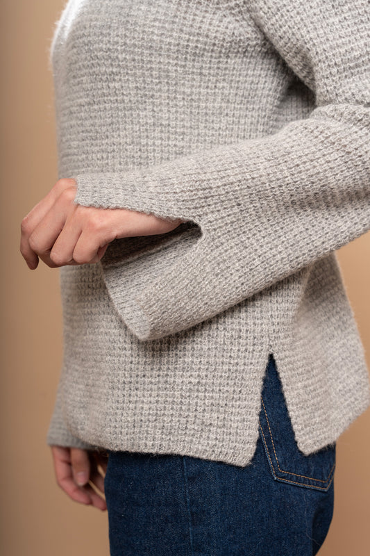 LADIES' TURTLE SWEATER