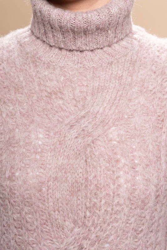 COZY TURTLE NECK SWEATER