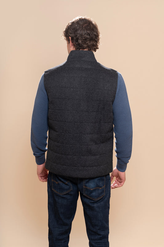 MEN’S QUILTED VEST