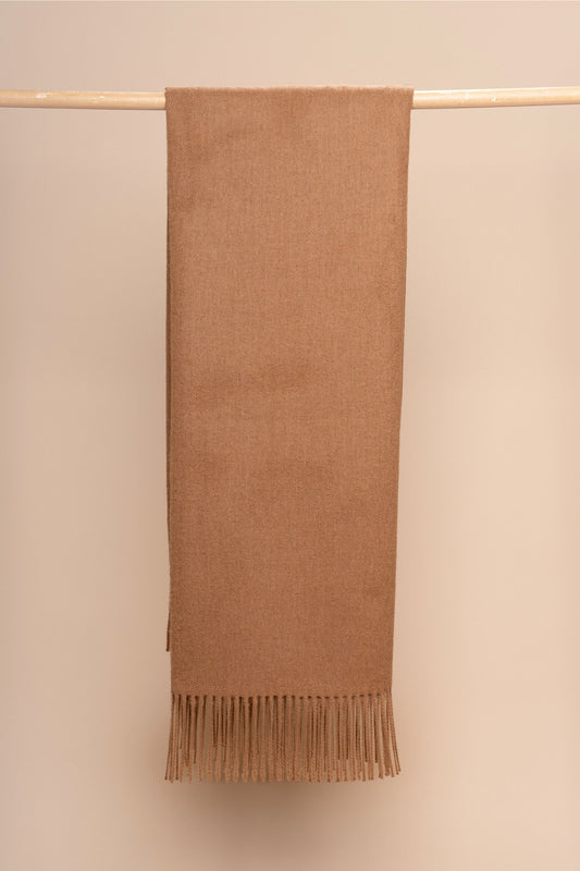 UNDYED UNICOLOR CLASSIC THROW